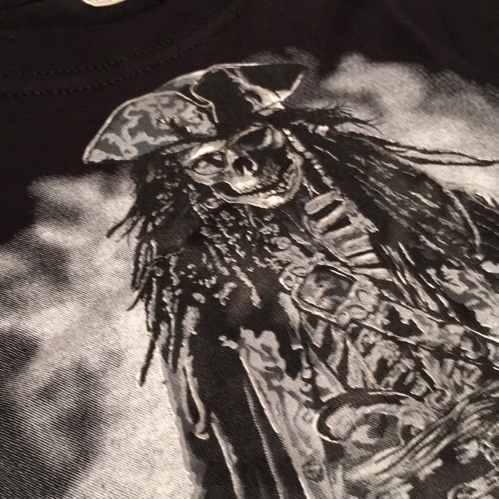 NWT glow in the dark T with pirate